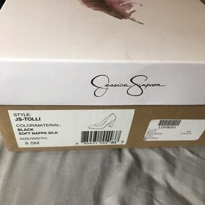 Jessica Simpson pump size 8.5